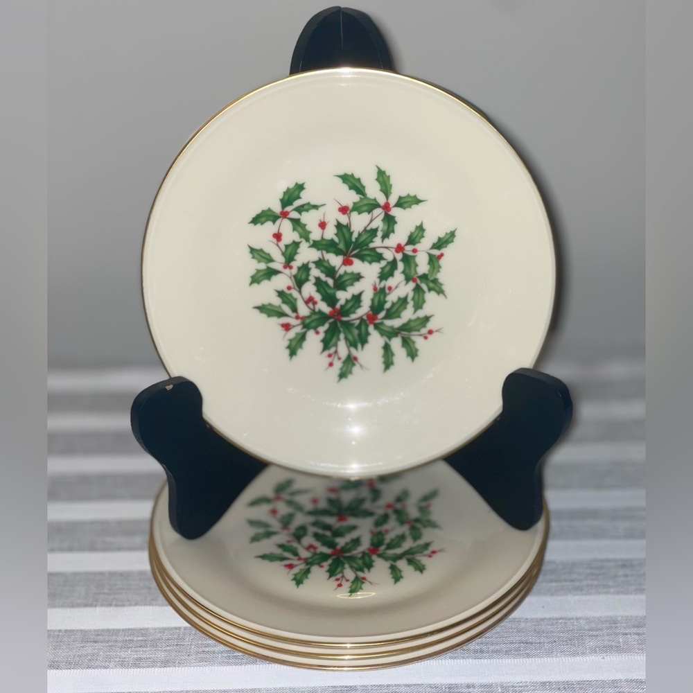 1pc- vintage Lenox Special Salad Dessert Plate 8” Holly Berries Gold Trim
